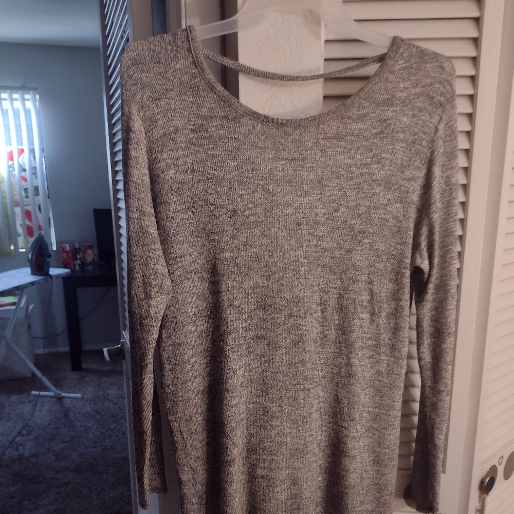 Women's Fox extra large lightweight sweater